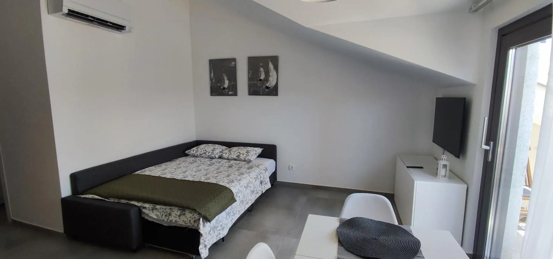 Apartment Desanti 4 Valun