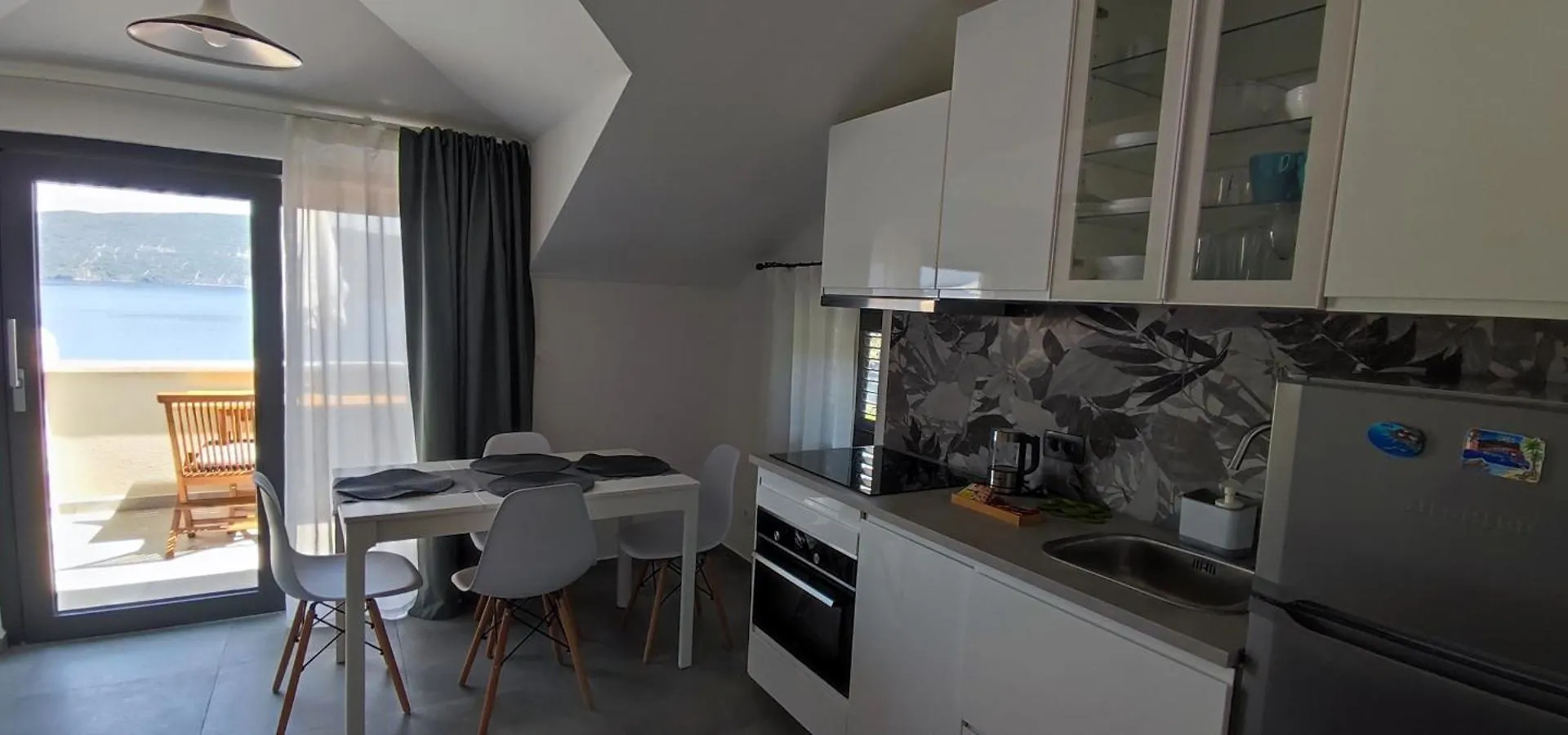 Apartment Desanti 4 Valun Croatia
