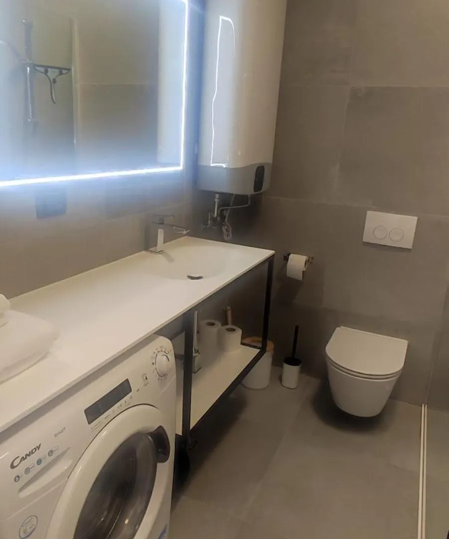 Apartment Desanti 4 Valun