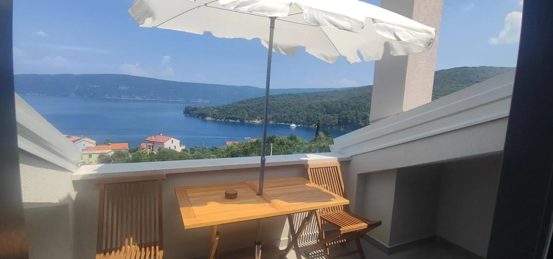 Apartment Desanti 4 Valun